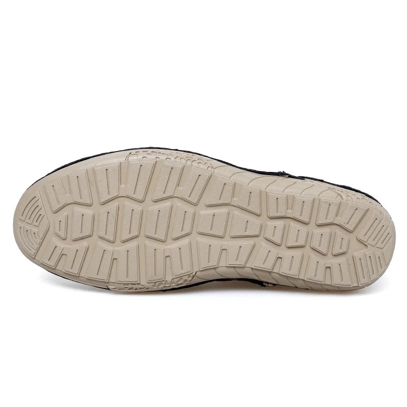 Factory Supply In Ready Stock Hand Made Leather Upper Middle Top Men Leather Casual Walking Shoes