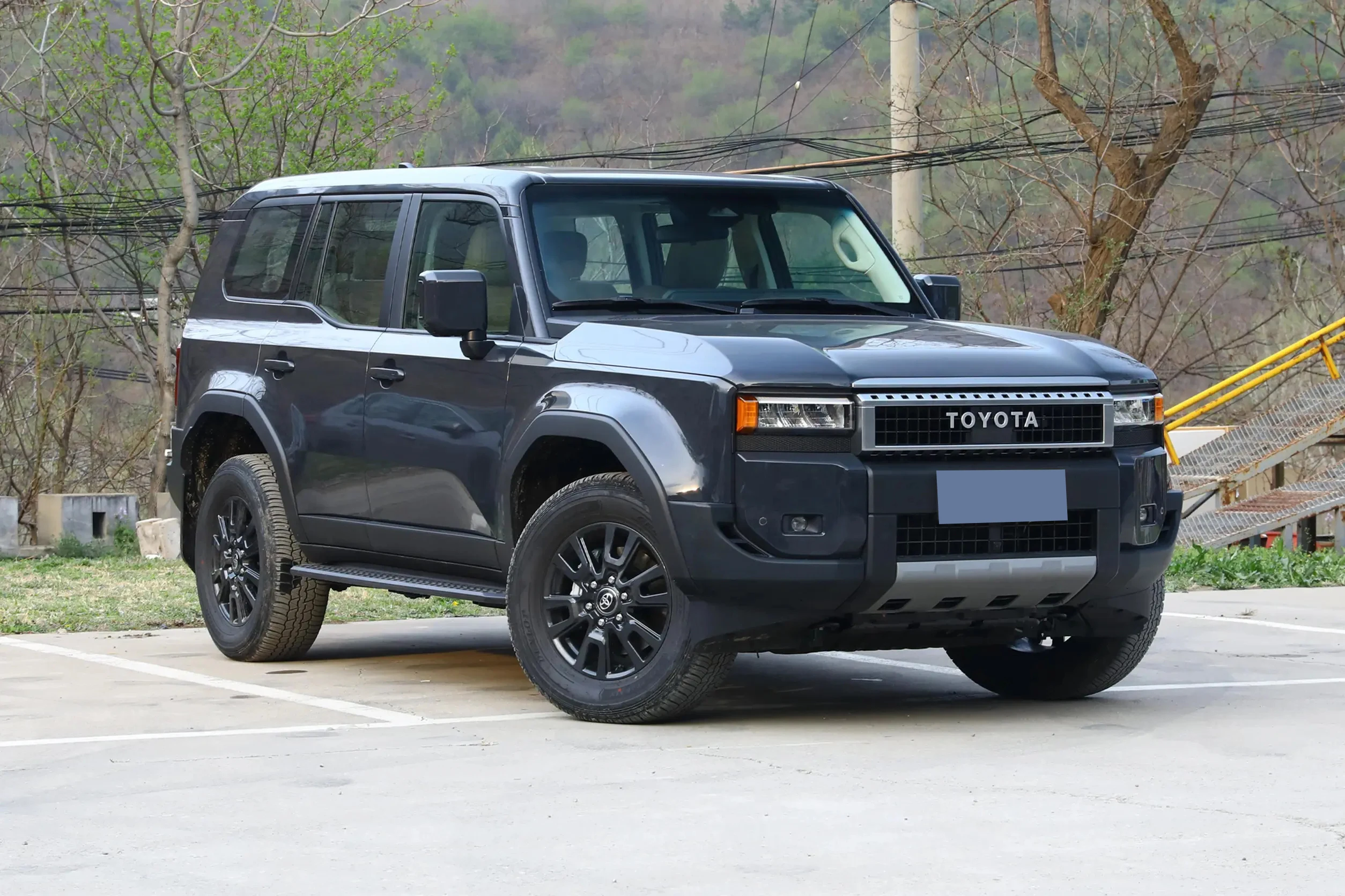 2024 Новый PLC300 внедорожник большой дизельный автоматический AWD кожаные сиденья R18 шины панорамный люк на крыше левое рулевое управление сделано в Китае