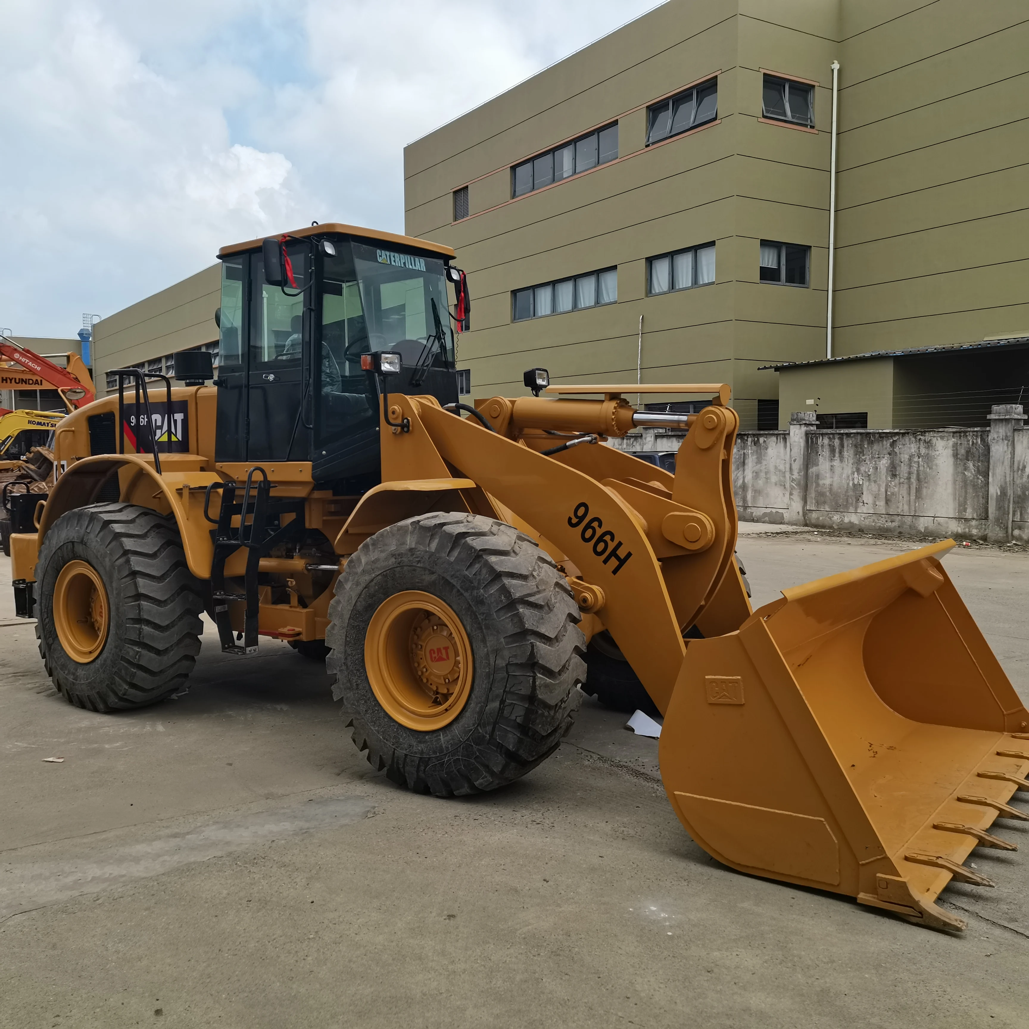 Подержанный Caterpillar 966H погрузчик тяжелое строительное оборудование для кошек продажа хорошее состояние 966 Подержанные погрузчики дорожных машин