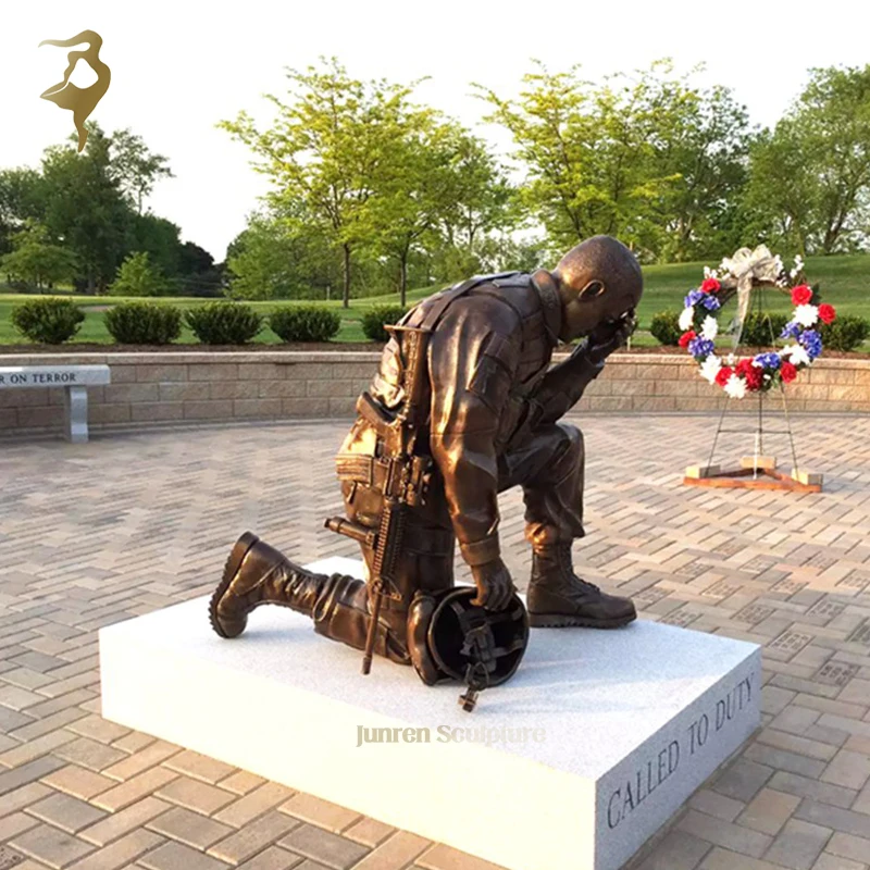 Top quality life size human warrior knight figure sculpture kneeling soldier statue