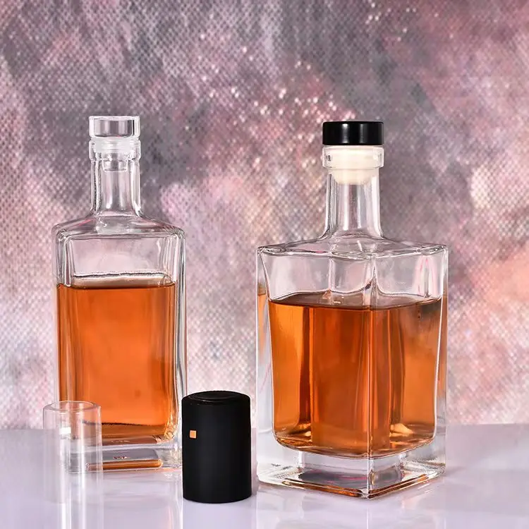 Source Factory Price 250ml 500ml 700ml Square Glass Vodka Gin Rum Whiskey Brandy Bottle Liquor Bottle With Cork