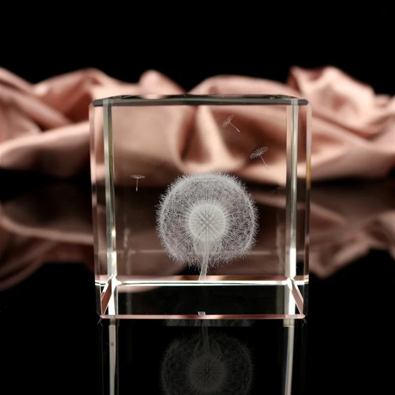 2019 high quality crystal 3d laser cube with led/3d laser crystal cube/3d laser engraved crystal cube