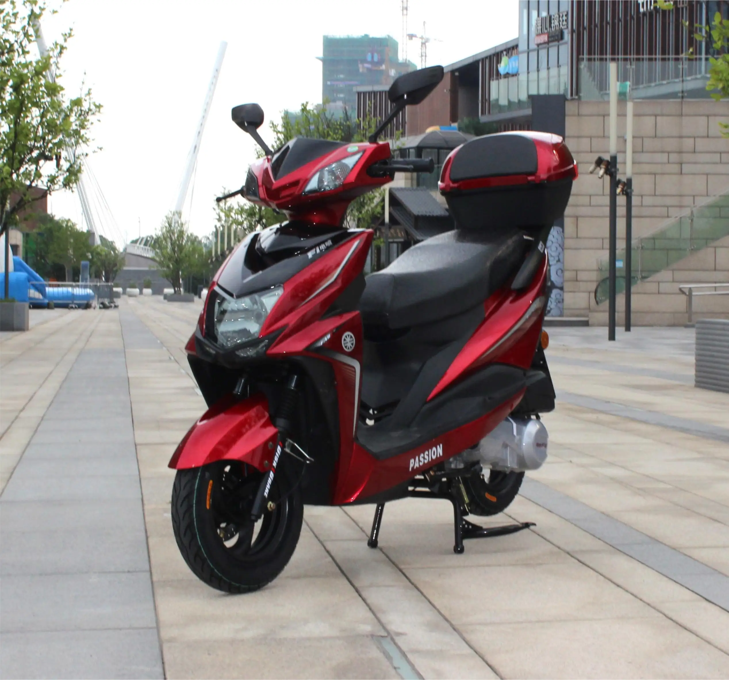 Поставка с завода 4-тактные газовые скутеры для взрослых 125cc 150cc мощные гидравлическим амортизатором дисковые и барабанные тормоза