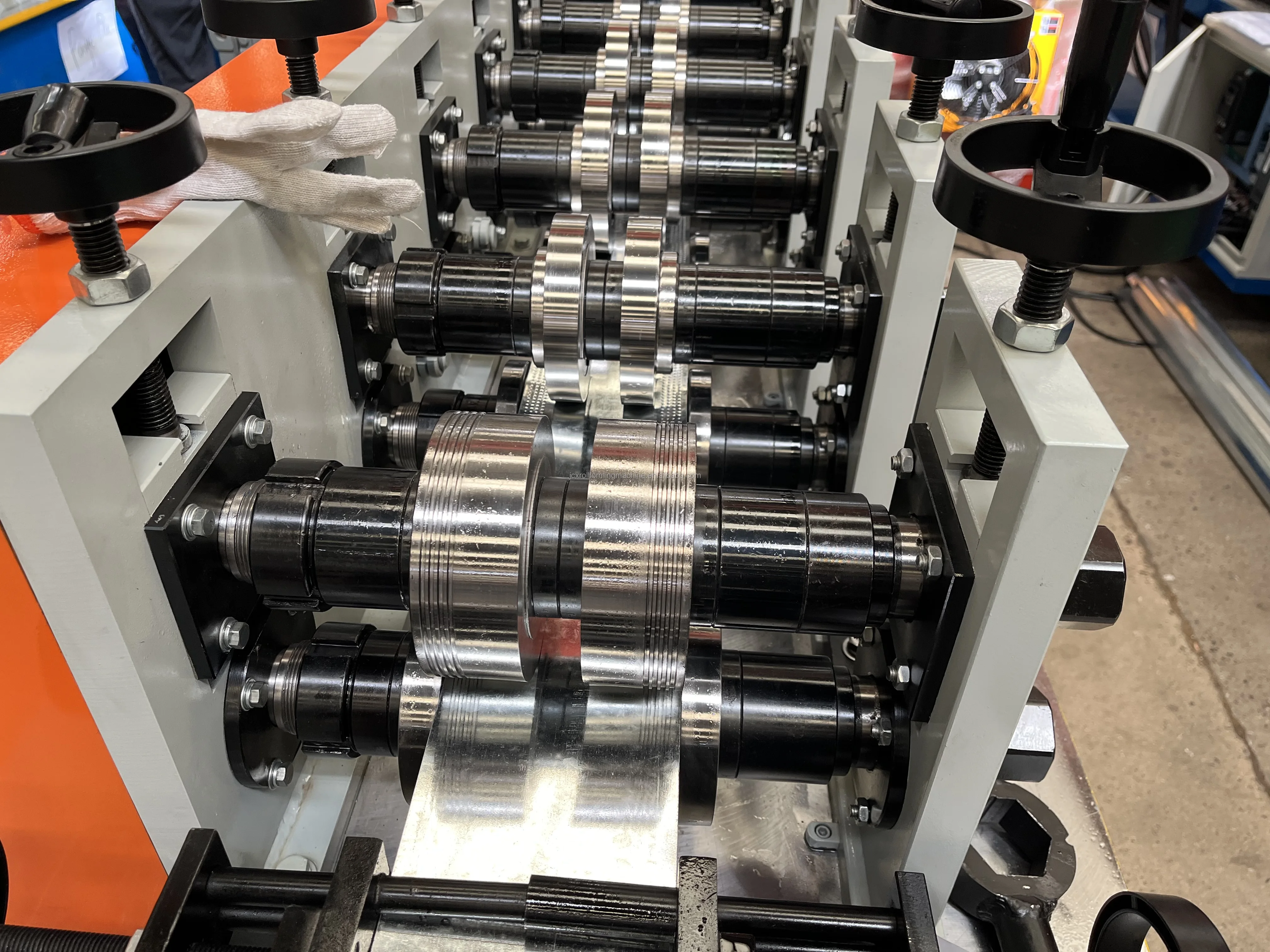 Automatic C U V Profile Drywall Machine Light Keel Production Line CD UD Profile Roll Forming Machine