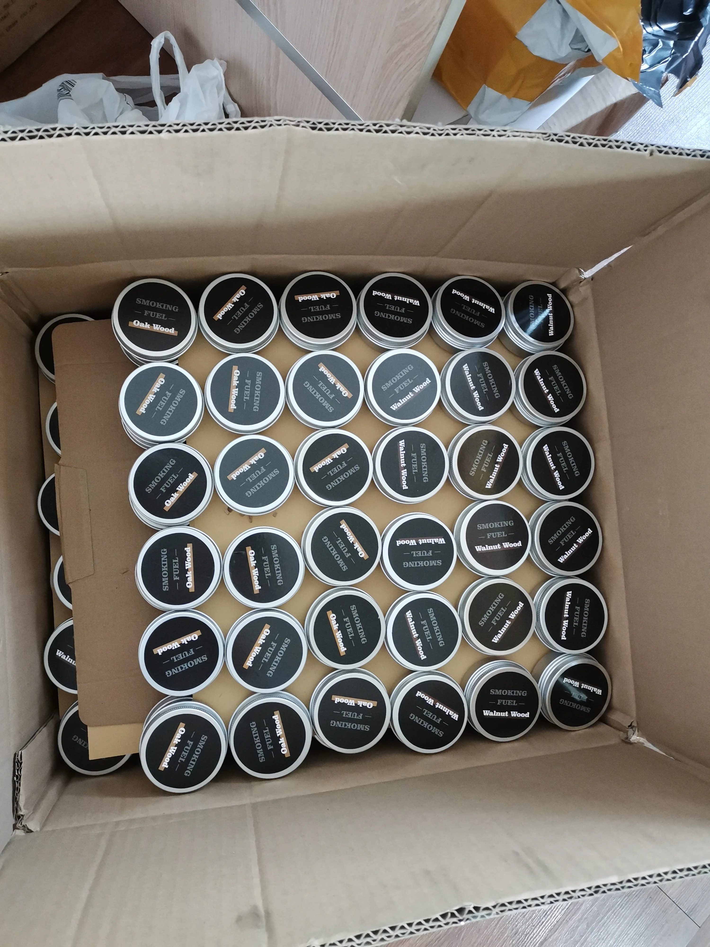 Quadrate Square Rectangle Black  Metal tins dry fresh natural wood Cocktail smoking chips Smoke fuels Smoker wood fuel sawdust