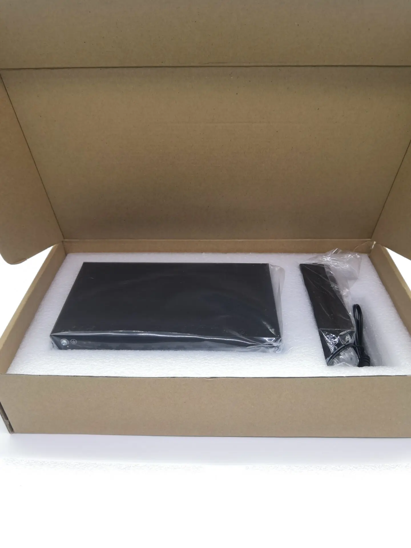 
 FXO шлюз asterisk FXO 8 портов  