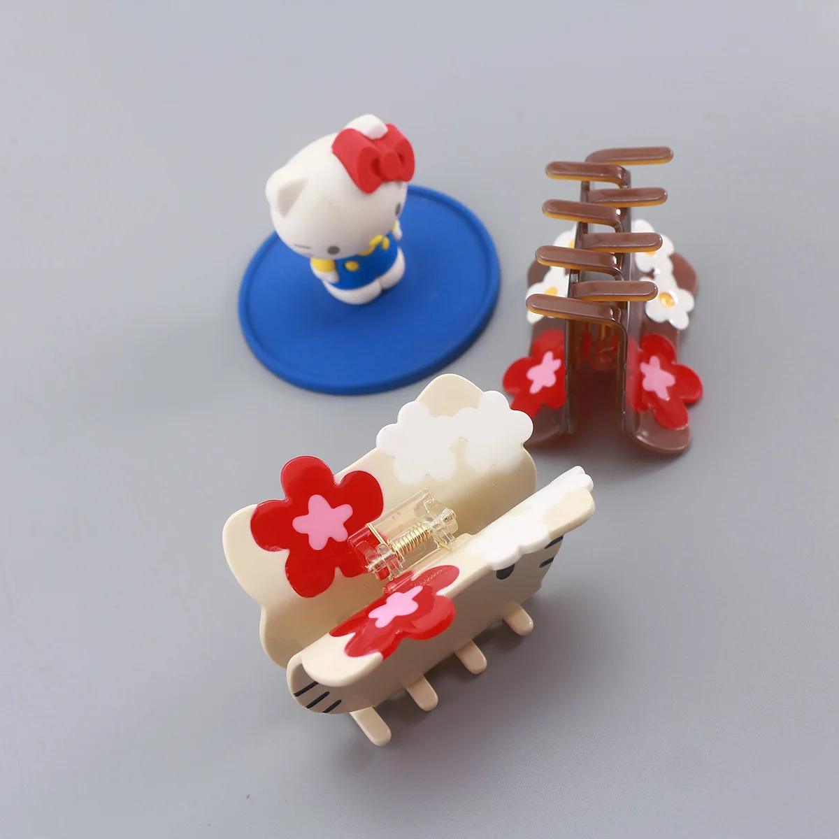 Customized Popular Anime Cat Claw Clip Cellulose Acetate Cute Hello Kitty Branded Hair Clips Wholesale Hair Clamp Clip