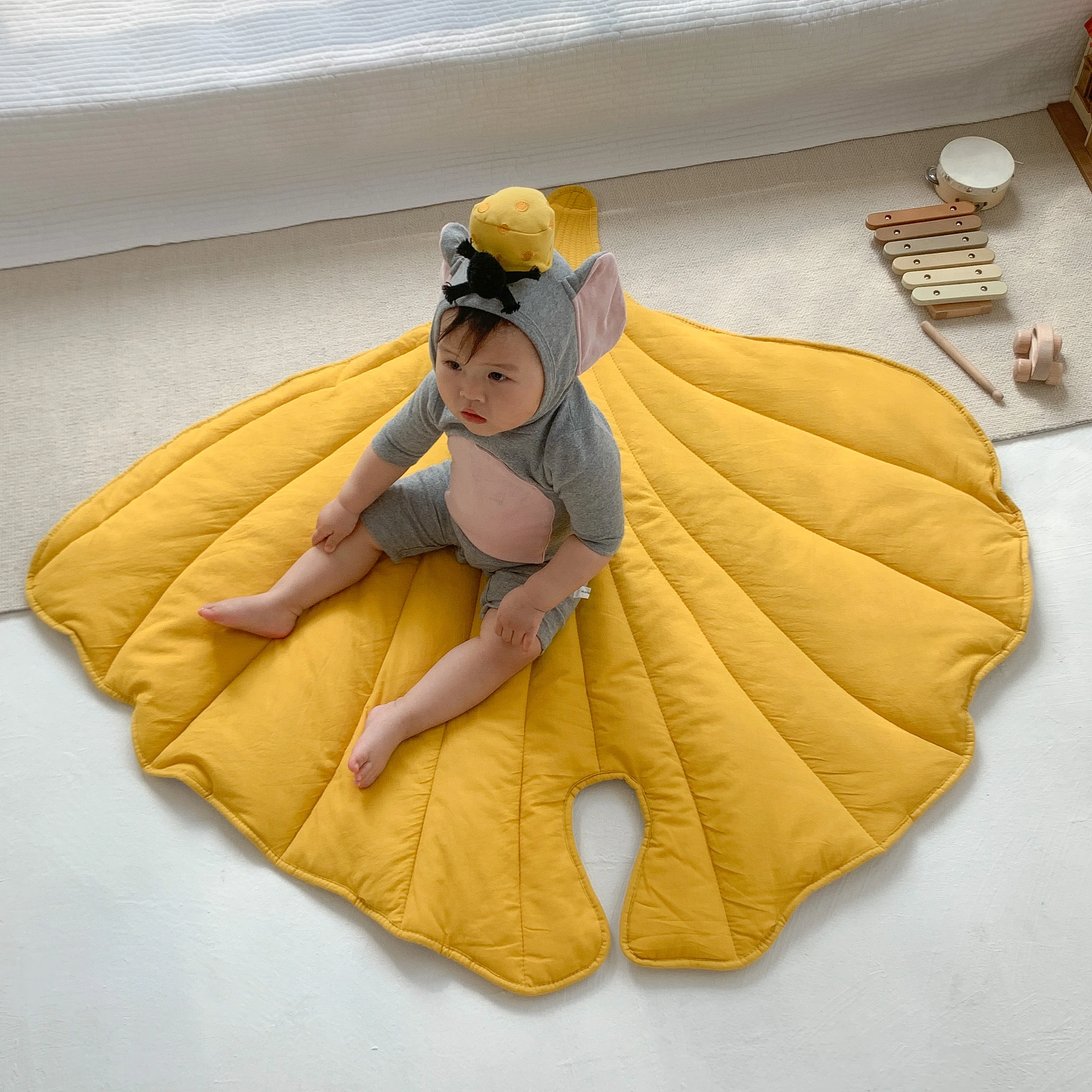 Foldable Baby Play Mat Leaf Shape Cotton Crawling Carpet Crawling Mat Cushion Sports Toy Kid Playmat