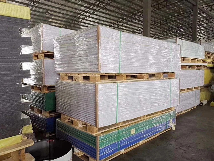 Оптовая продажа поликарбоната Lexan themoclear 3-листы стены усиленная Многослойные листы ПК