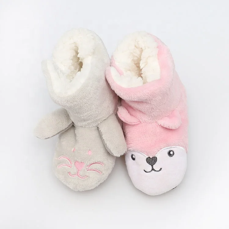 
hot selling Fashion flat woman boots soft fur short boots keep warm winter slippers indoor 