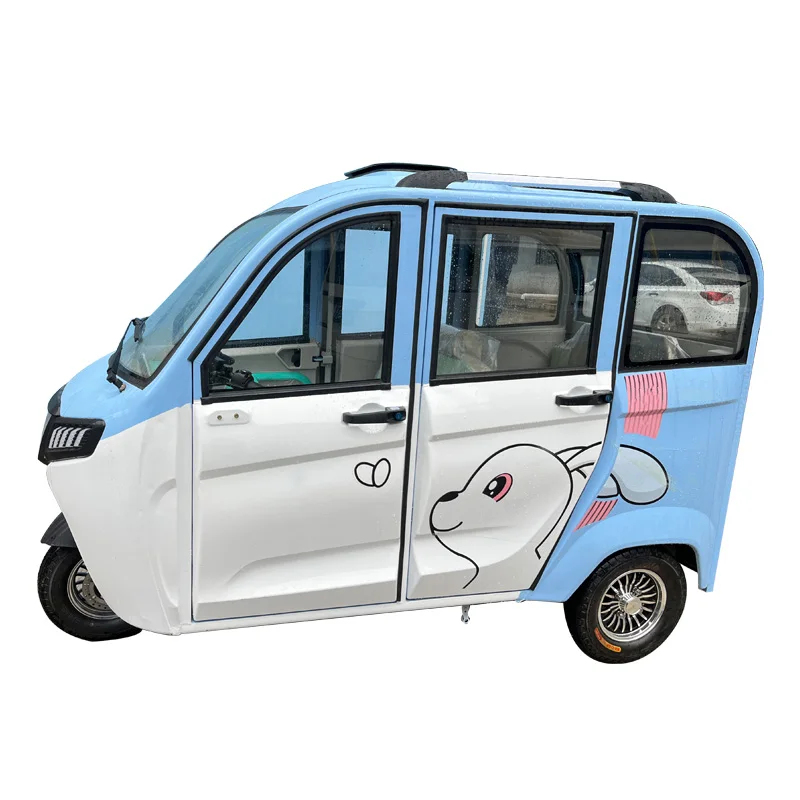 Mini Eco-Friendly 60v Electric Auto Rickshaw Tricycles Closed Body Type