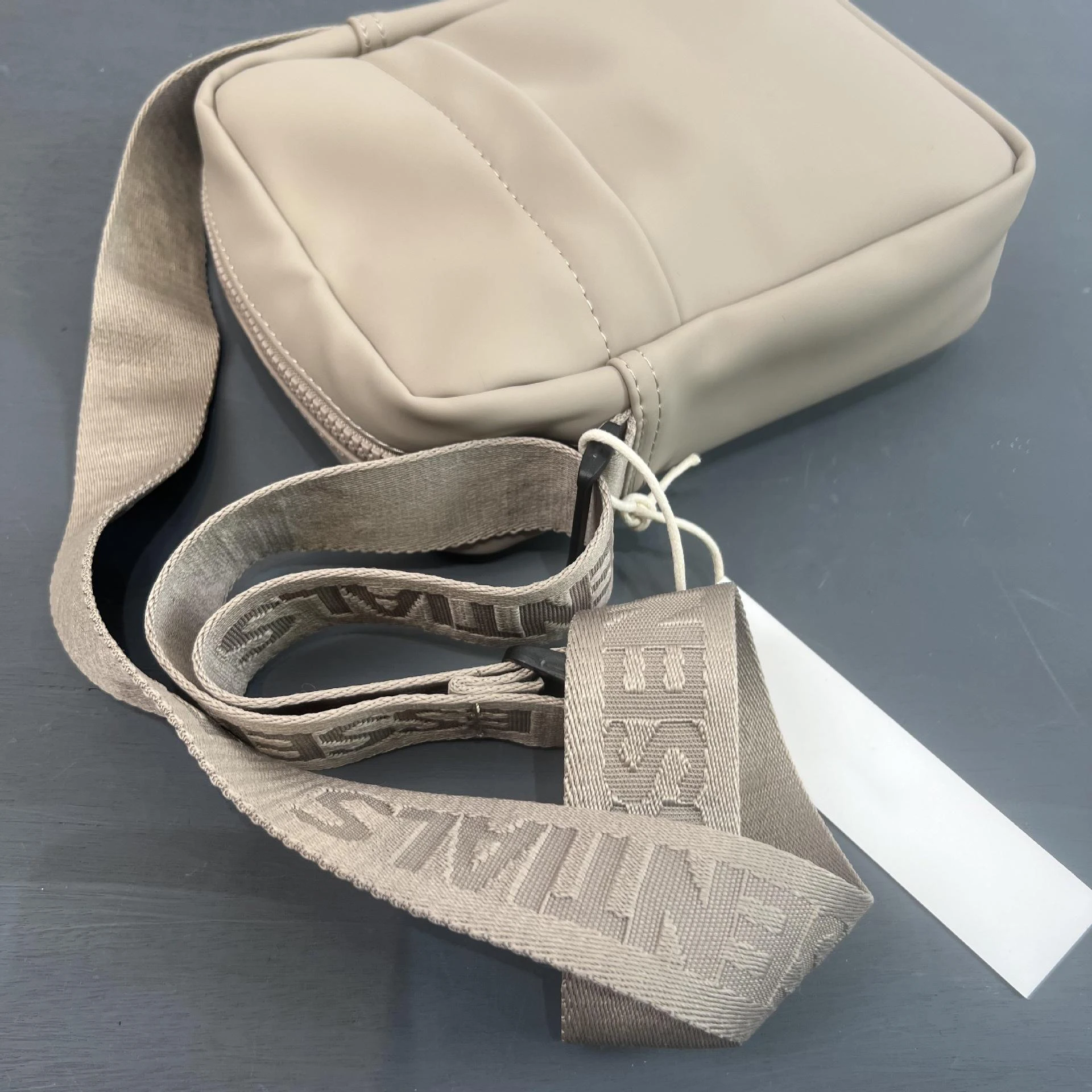 New Fashion Design Trendy Fog Essentials Luxury Custom Men Shoulder Bags Sling Durable Crossbody Messenger Bag