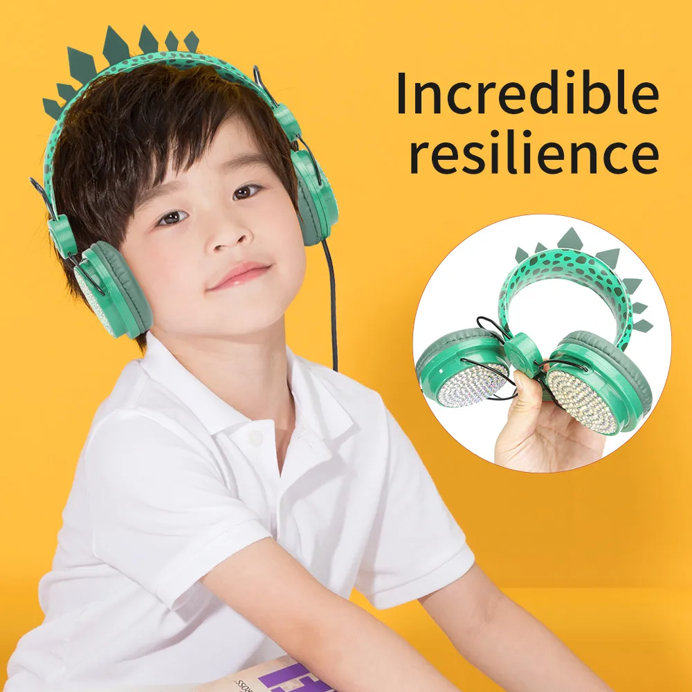 
2021 Plug in Headphones with Mic 3.5mm Jack Adjustable Headband Tangle-Free Cord Over On Ear Wired Dinosaur Kids Headphones Boys 