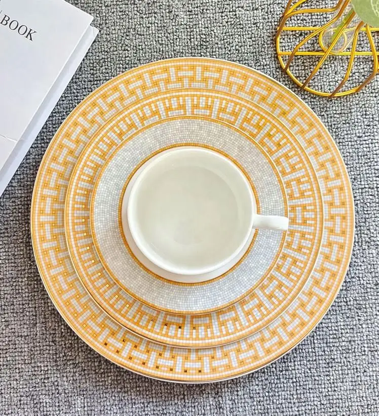 Рекламный производитель OEM роскошные тарелки наборы посуды