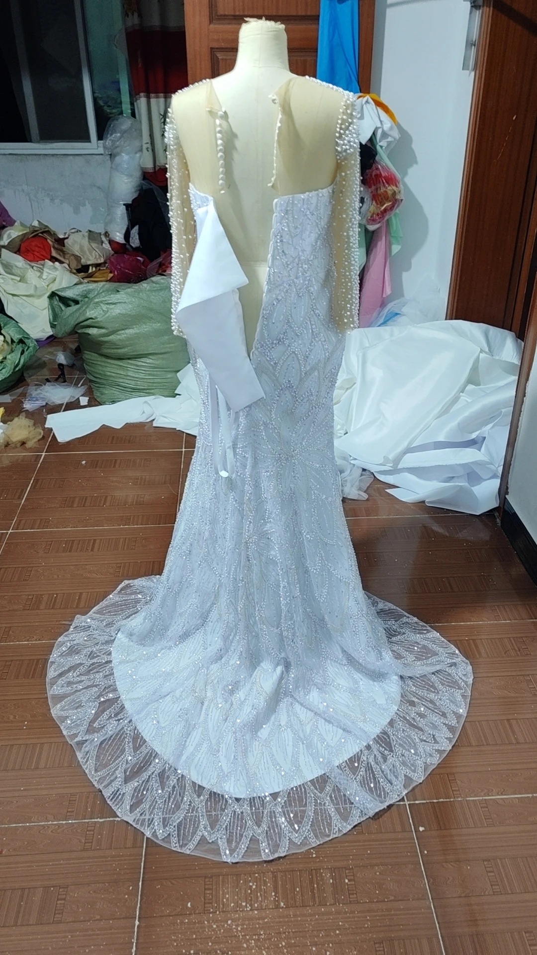 2024 Wedding Dress Mermaid Sheer Neck Long Sleeves Pearl Beaded Rehinestones Bridal Gowns For African Arabic Nigeria Black Women