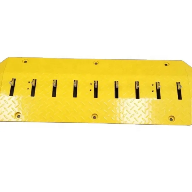 One Way road block Tyre Spike Manual 1000 x 385 x 50mm thickness 5mm steel Speed Bump Tyre Killer