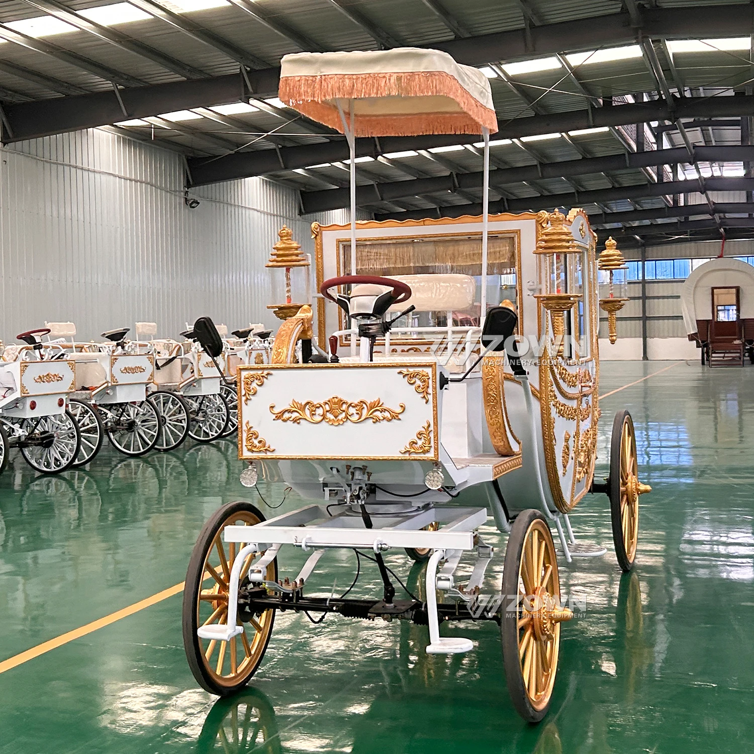 Top Quality Logo Royal Carriages Electric Classic Royal Carriage Cinderella Electric Carriage for Sale with Lights