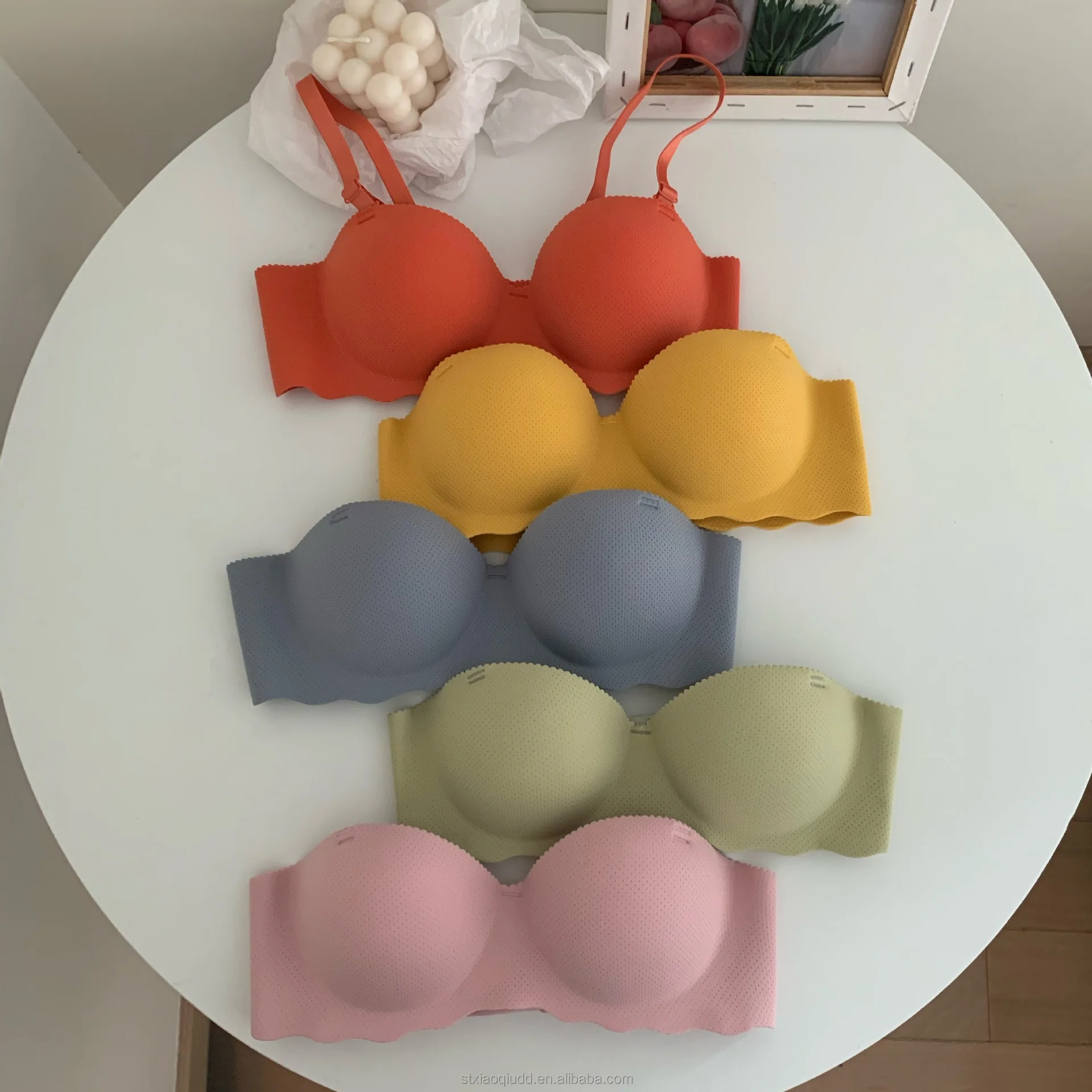 Wholesale  One piece Japanese girl underwear candy color hand cup traceless Wavy edges bralette push up adult bra for women