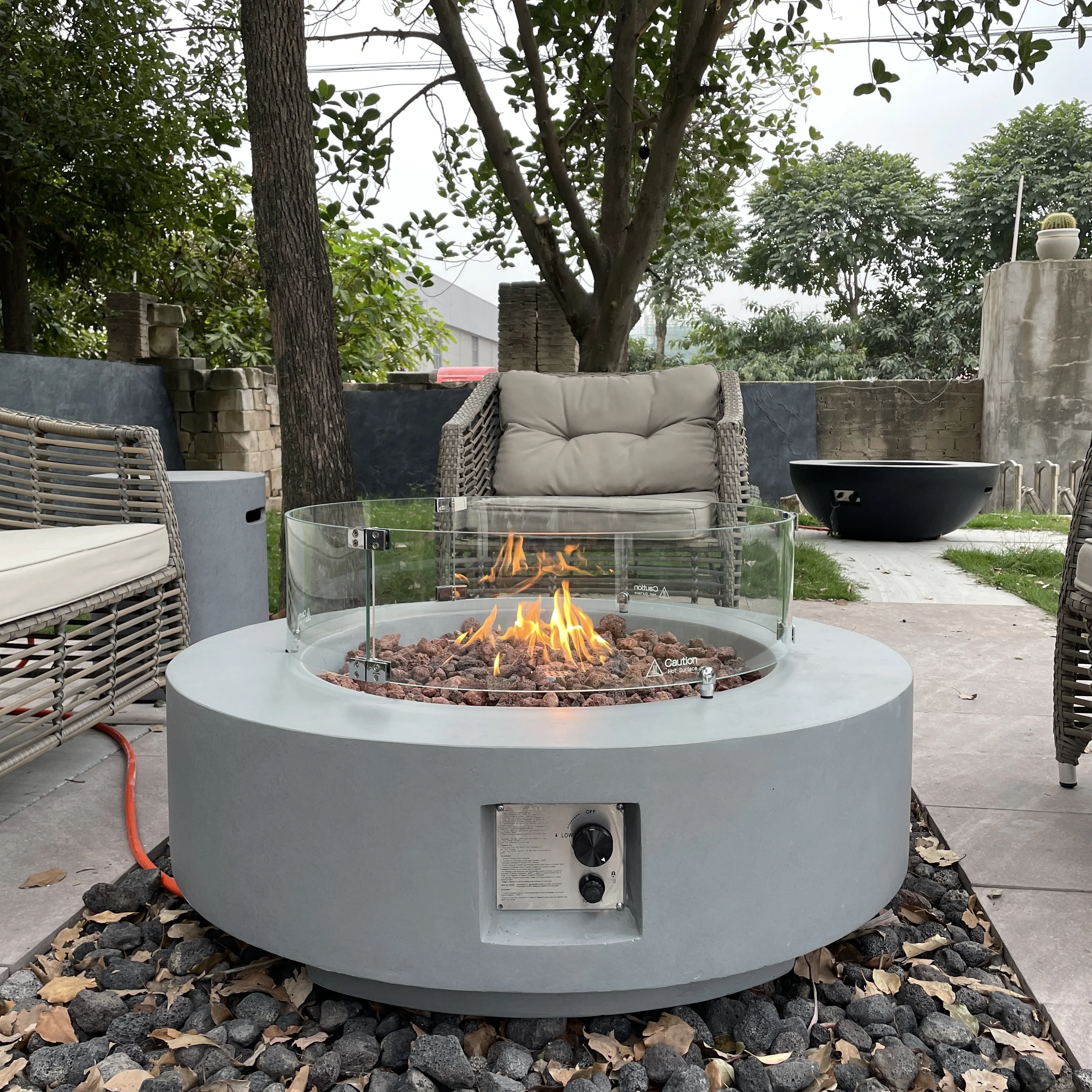 GFRC Round Outdoor Fireplace Garden Heating Fire Pits Nature Gas Propane Fire Table