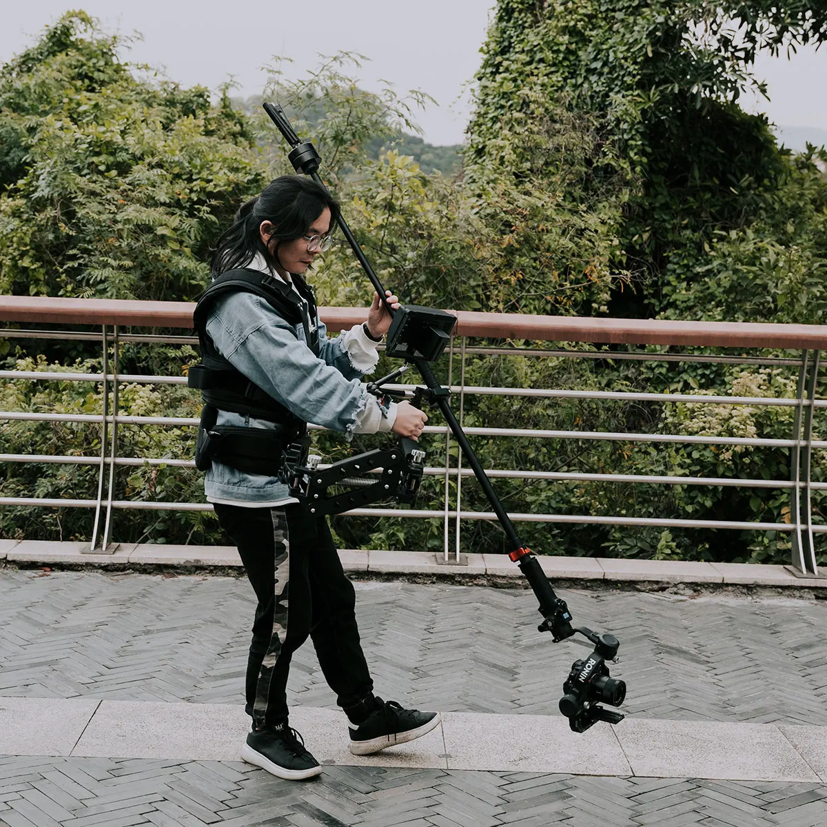 Gimbal stabilizer dedicated Steadicam system to relieve up and down shake for DJI ZHIYUN