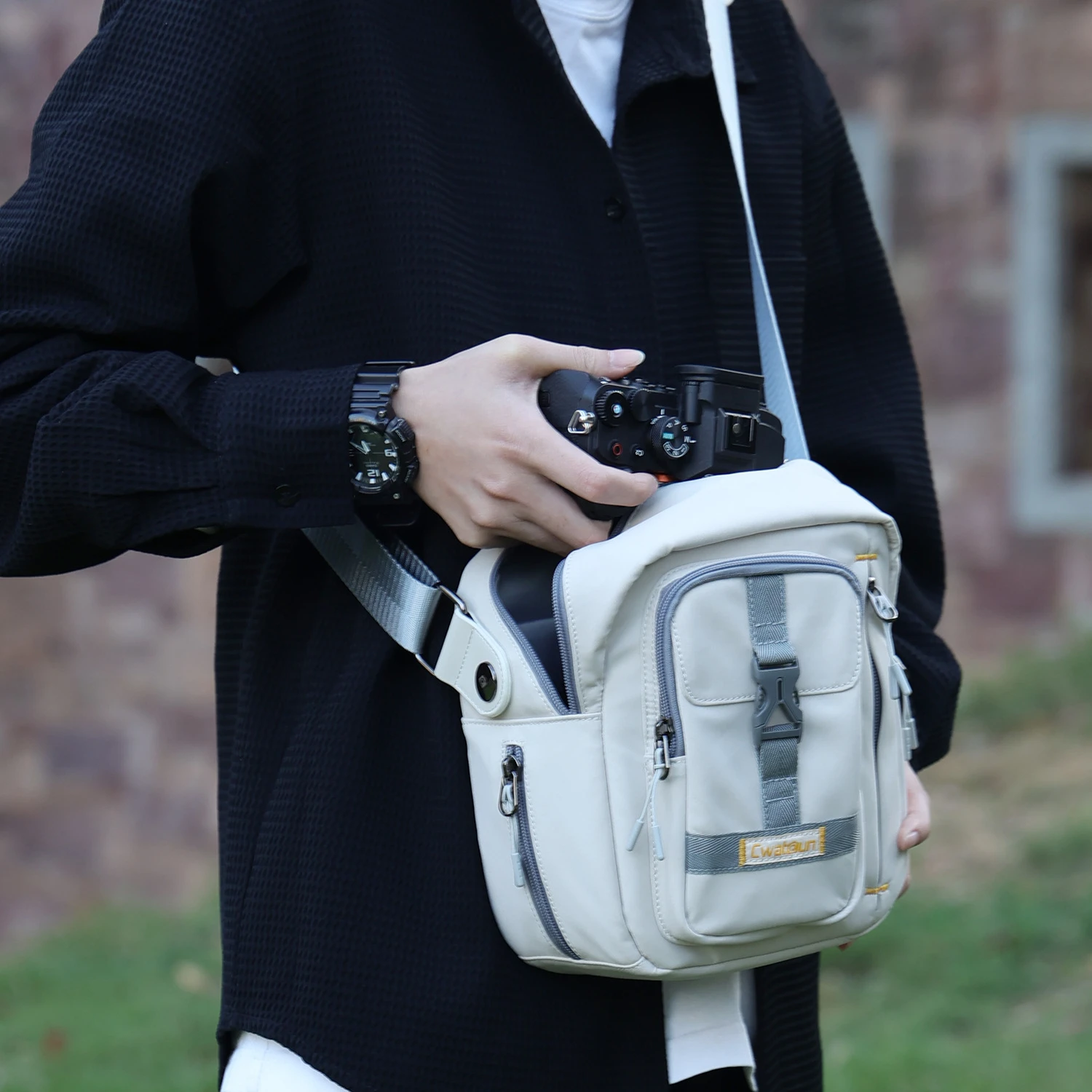 Cwatcun D155 Photography Travel DSLR SLR Oxford Waterproof Fashion Square Small Shoulder Sling Cross body Mirrerless Camera Bag