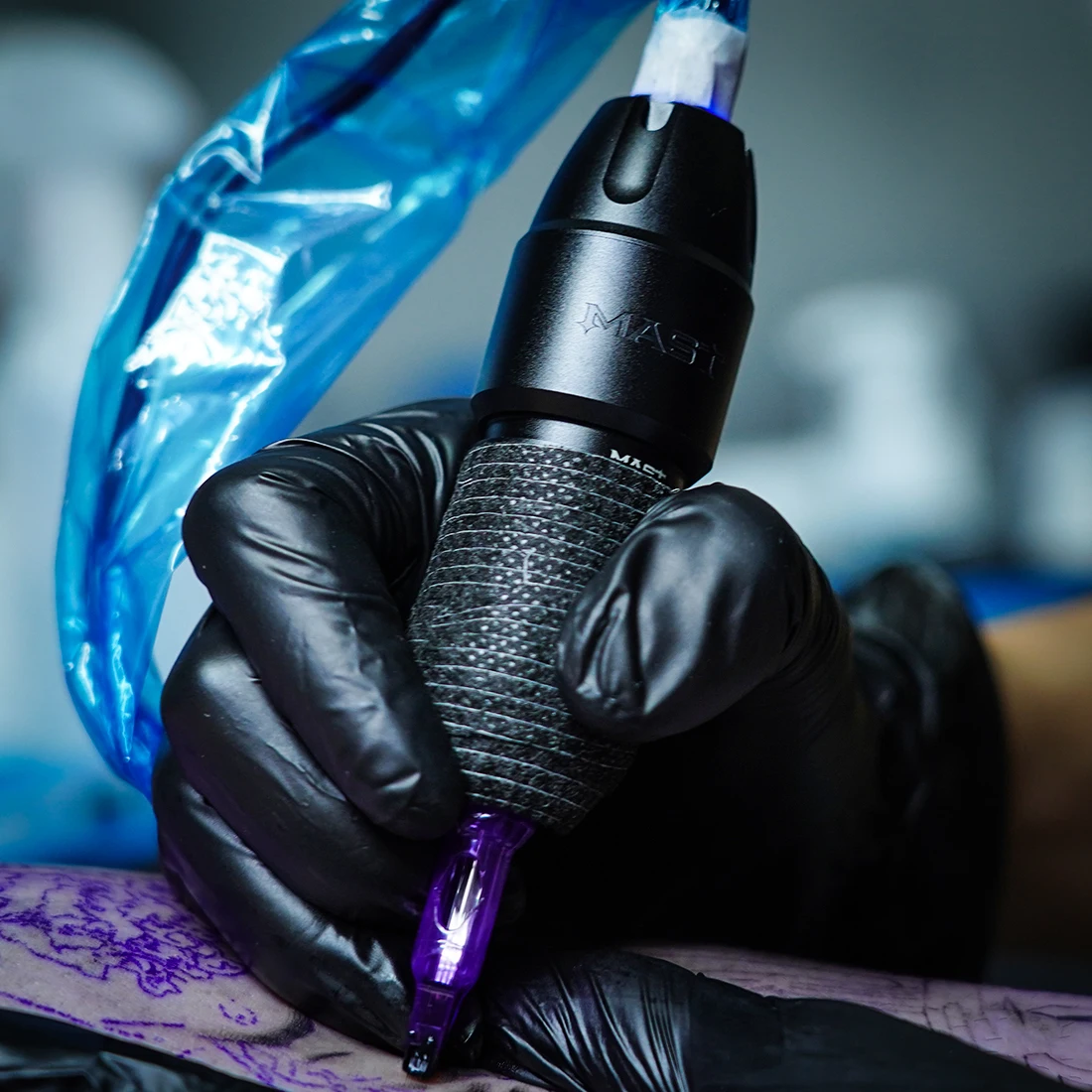 Dragonhawk Automatic Tattoo Machine Professionnel Mast Tour Pro Plus