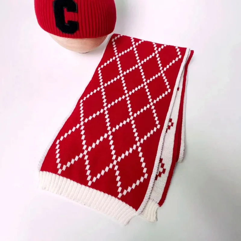 Factory Stock Red Knitted Winter Christmas Scarf Acrylic Scarf Jacquard Christmas Necklaces for Kid and Women