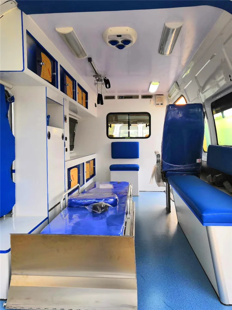 Intensive Care Ambulance manufacturer Famous brand 4x2 mini ambulance truck with equipment China Manufacturer Comprehensive Feat