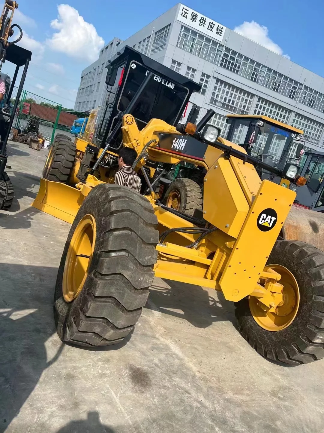 Low Working Hours cat 140h Grader cat 140H motor grader for sale