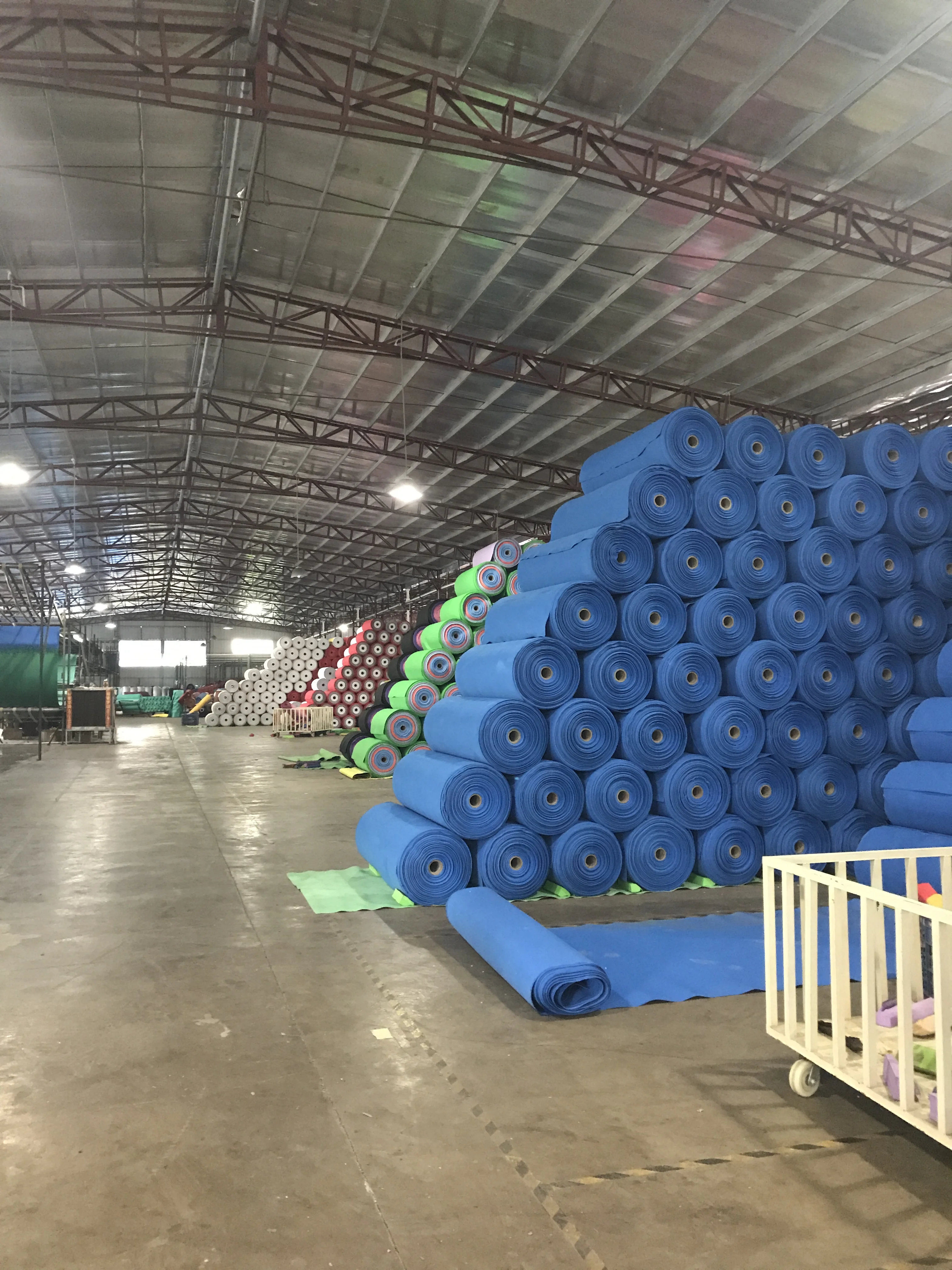 Wholesale Low Price Thickness 2mm Hardness 75D Size 95cmx135cm 3D Embroidery foam