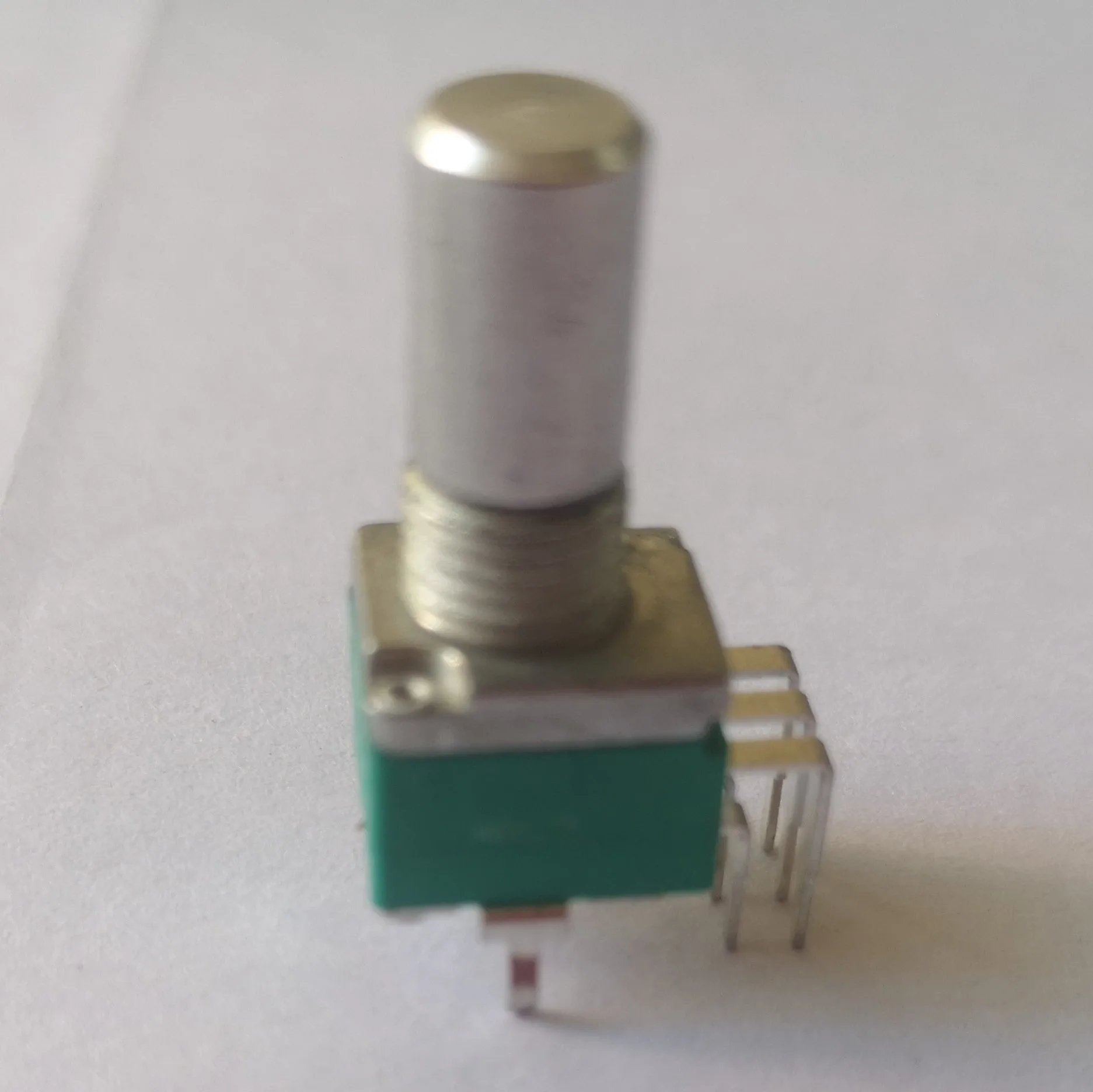 Ротационный потенциометр RV0972GS 10k для гитары с двойным регулятором громкости