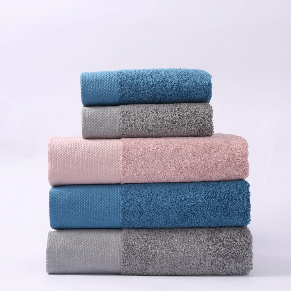 Рекламное супермягкое вышитое черное банное полотенце для отеля «Хилтон», пакистанский хлопок с логотипом 500 г/м2