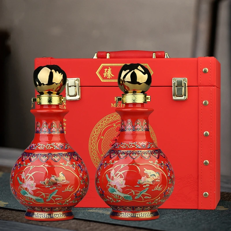 Customized Wholesale Ceramic Wine Bottle For Sale Glaze Porcelain Empty Wine Bottle Ceramic Gift Set Collecting Decorative