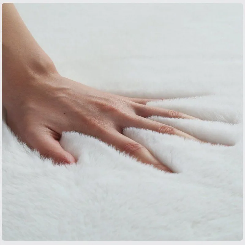 Red Big Round Circle Super Soft Plush Area Rug Custom Luxury Fluffy Fake Rabbit Faux Fur Carpet And Rug For Living Room Bedroom