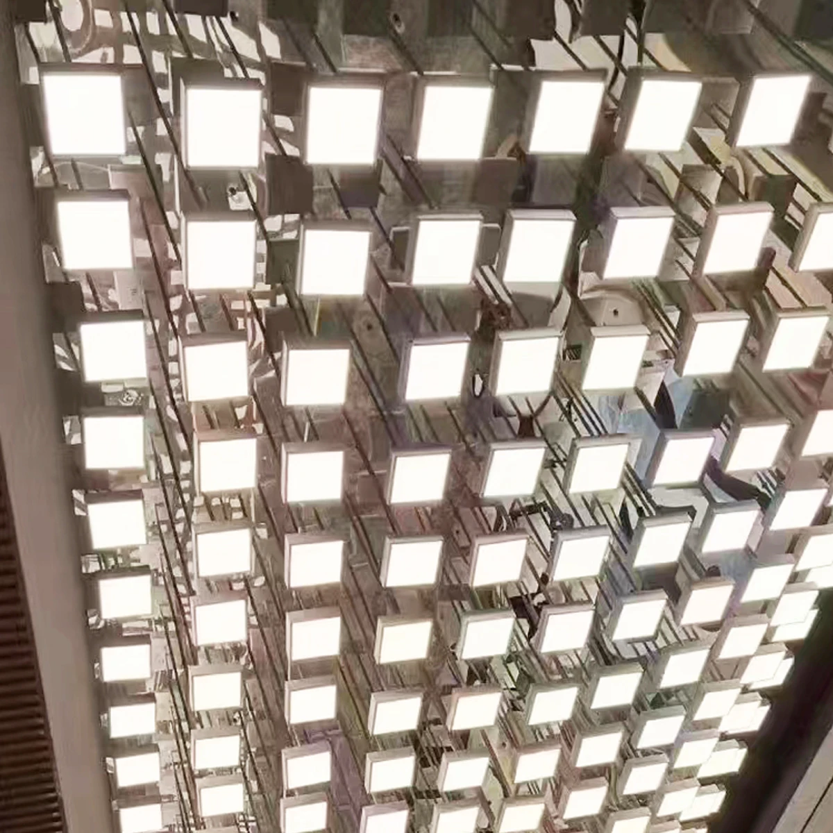 Modern Hotel Ballroom Deluxe Decoration Handcrafted Large Acrylic Ceiling Chandelier