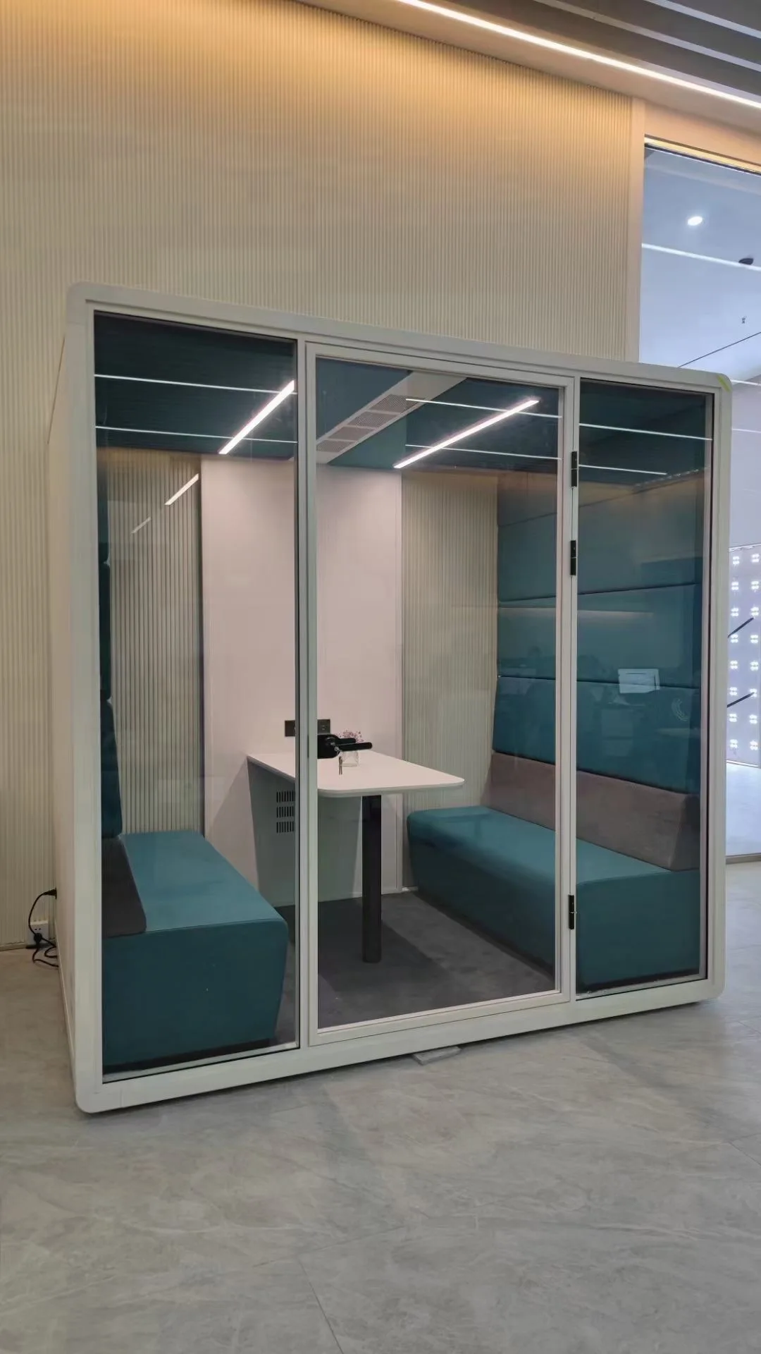 LCN Modern Office Pod Soundproof Fabric Cover Sofa for Home School Hospital Villa Use Color Options Living Room Set