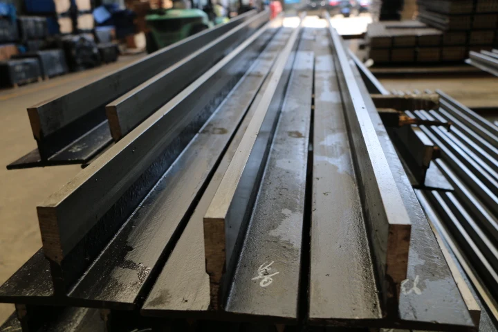 Supply Passenger Elevator T75 Guide Rail T78 T89 T90 T82 T140 T127 Elevator Rail Home Elevator Rail
