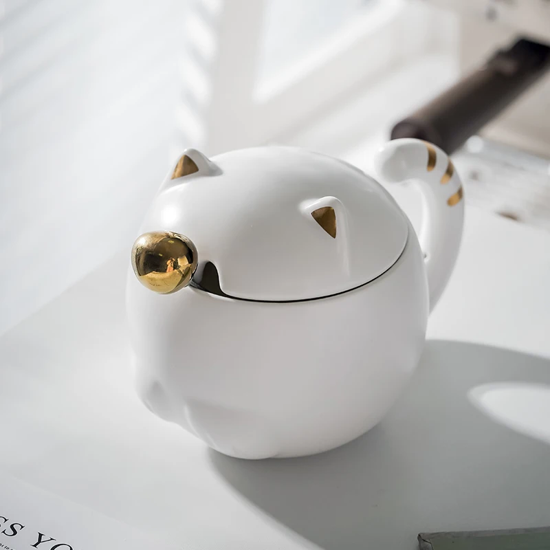 Japanese Maneki Neko Cat Ceramic Mug With Lid And Spoon