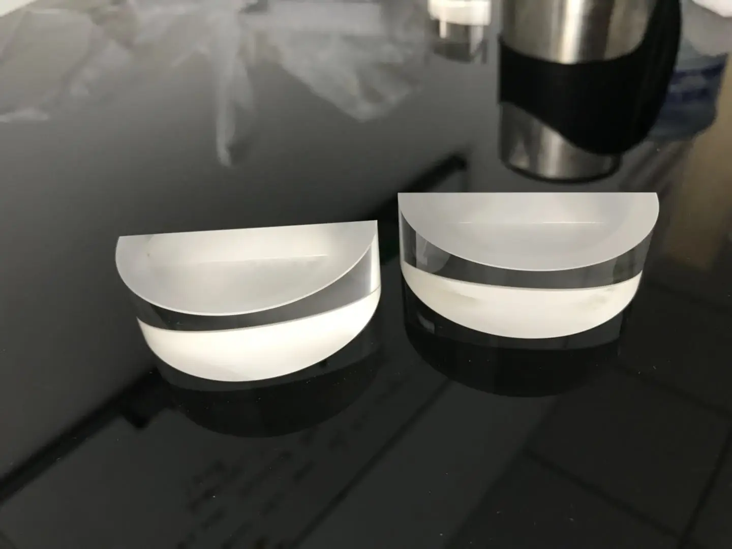 15 degree Beam Deviation 25.4mm dia AR coated 400-700nm Round Wedge Prisms Optical Glass