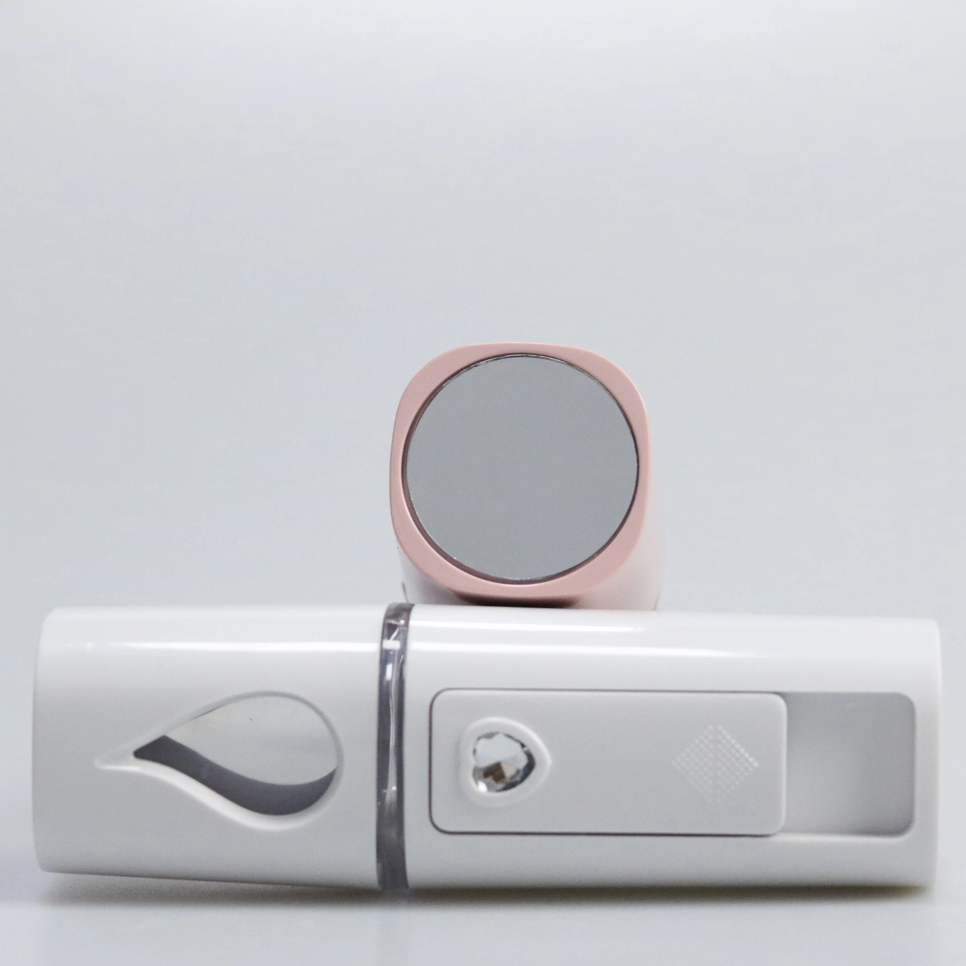 Оптовая продажа бело-розовый Портативный USB нано-спрей для удлинения ресниц красоты лица с водяным