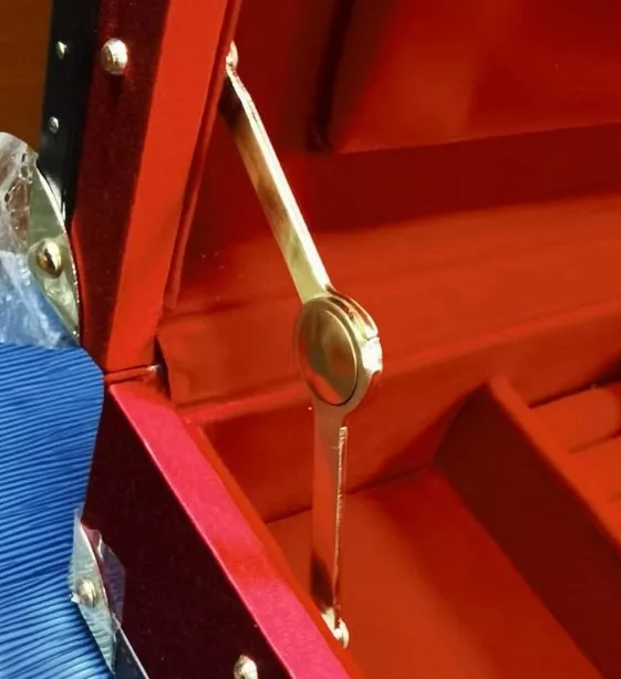 Опоры для крышки