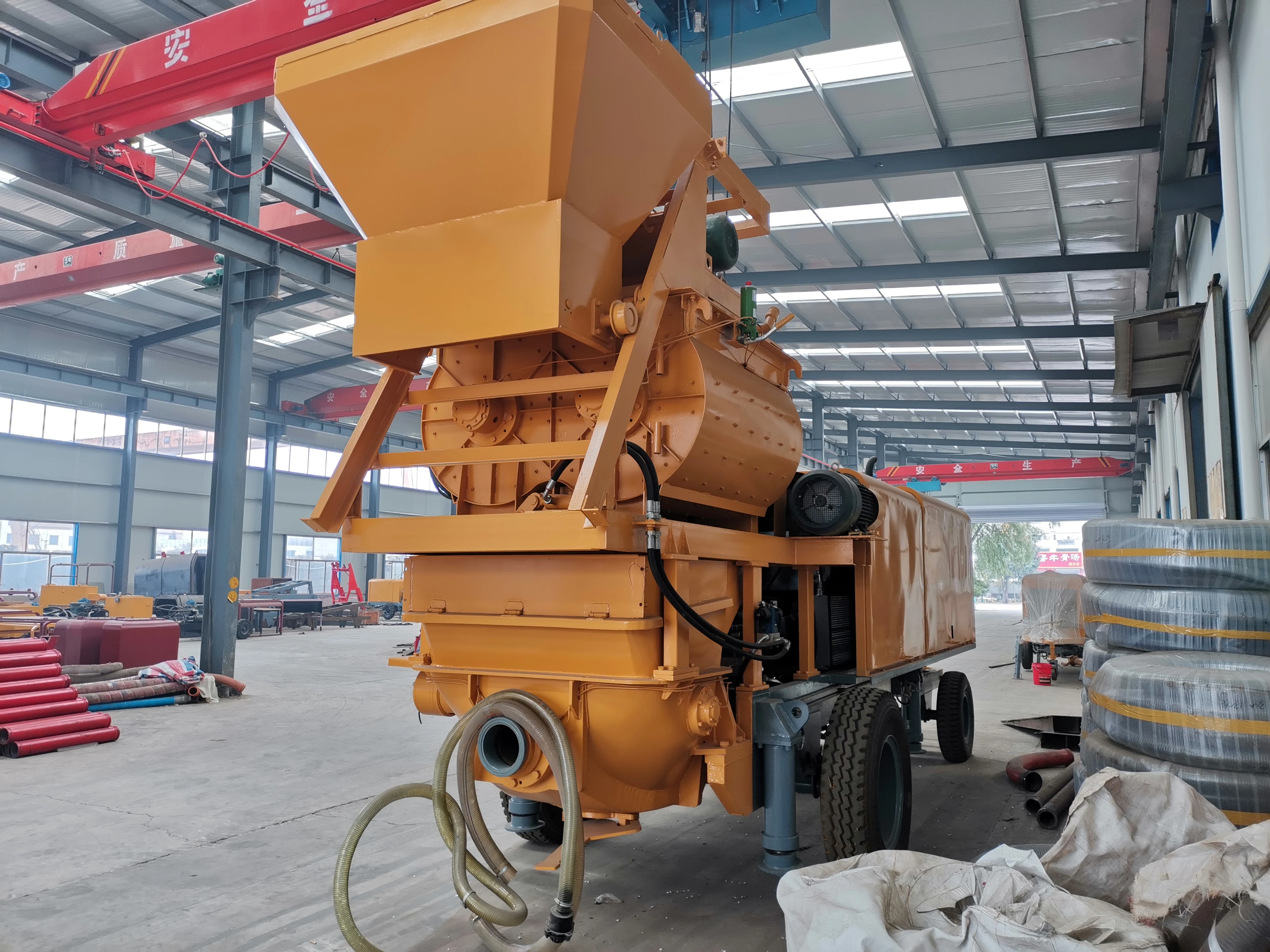 Factory supply 40m3/h forced diesel mobile concrete pump pumpcrete with mixer for hot sale