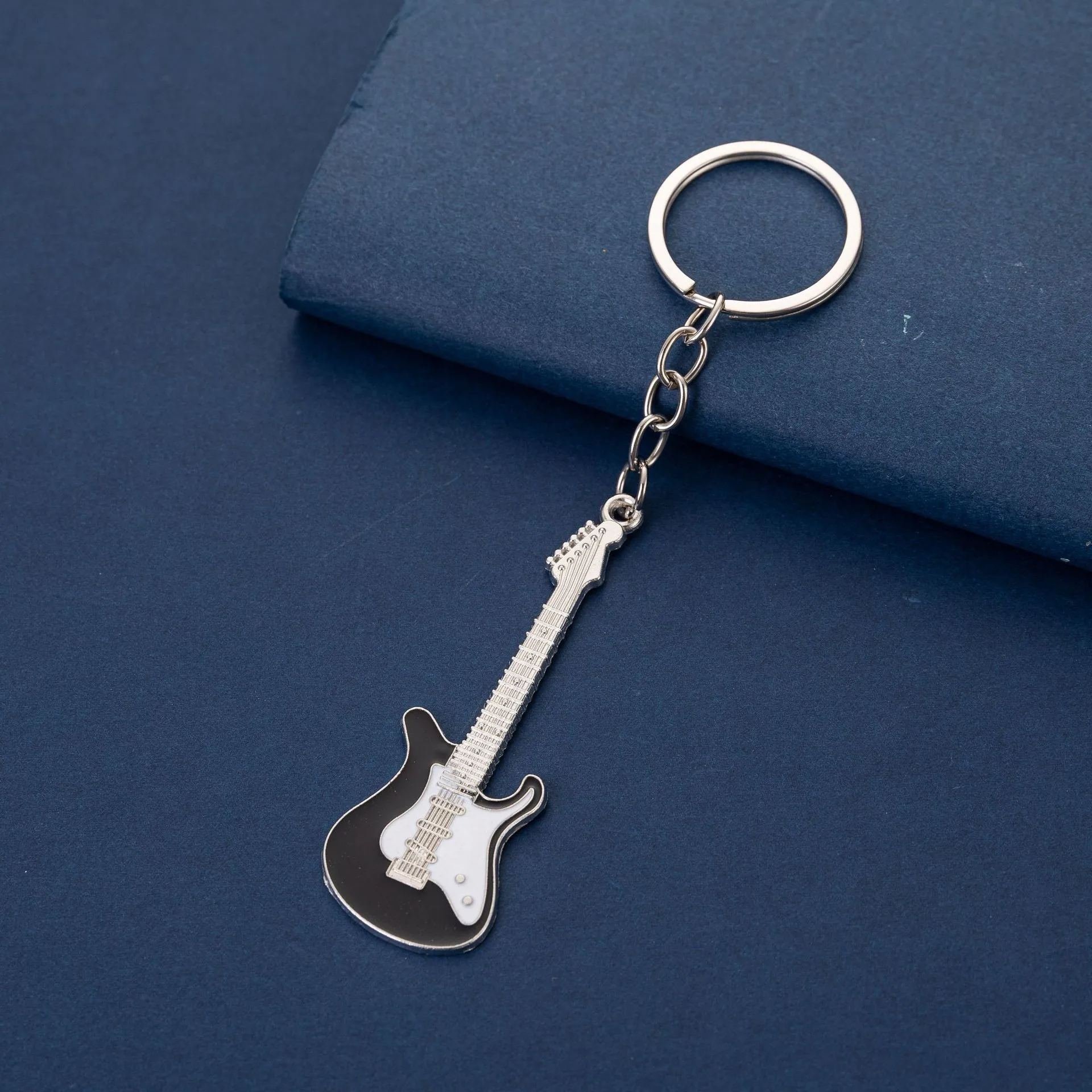 Creative Guitar Keychain