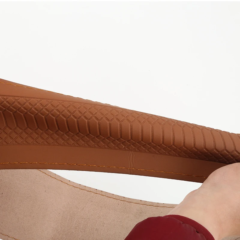 Fashionable universal leather steering wheel cover leather hand sewing steering wheel cover