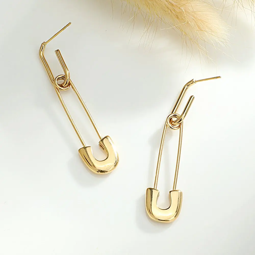 South Korean Style Yiwu Ruigang Accessories Wholesale pin shape dangle Earrings