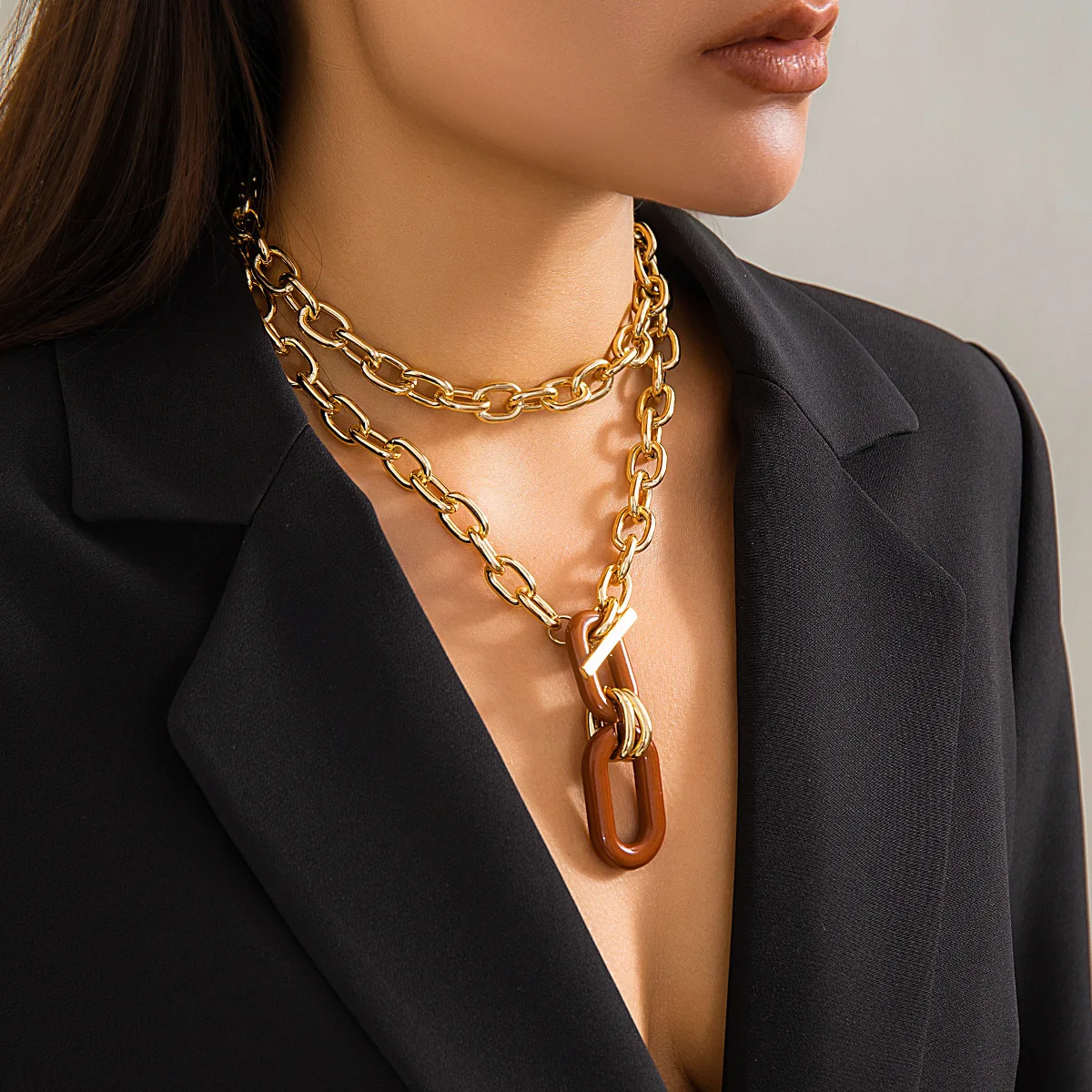 2024 Fashion Jewelry aluminum chain multi-layer necklace geometric metal collarbone 18k gold plated acrylic necklace for women