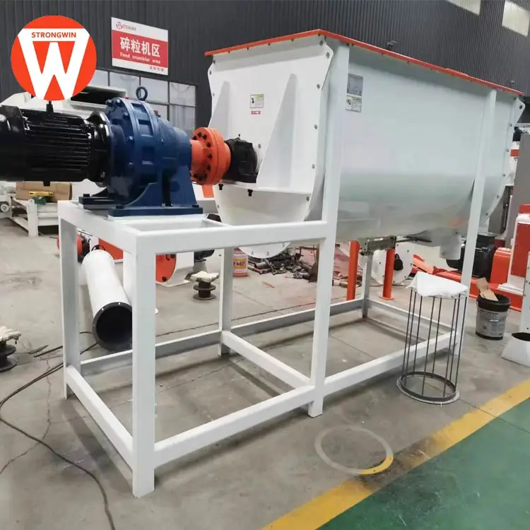 CE certification Easy operation 1000kg/p pig cattle poultry animal feed mixer with factory price