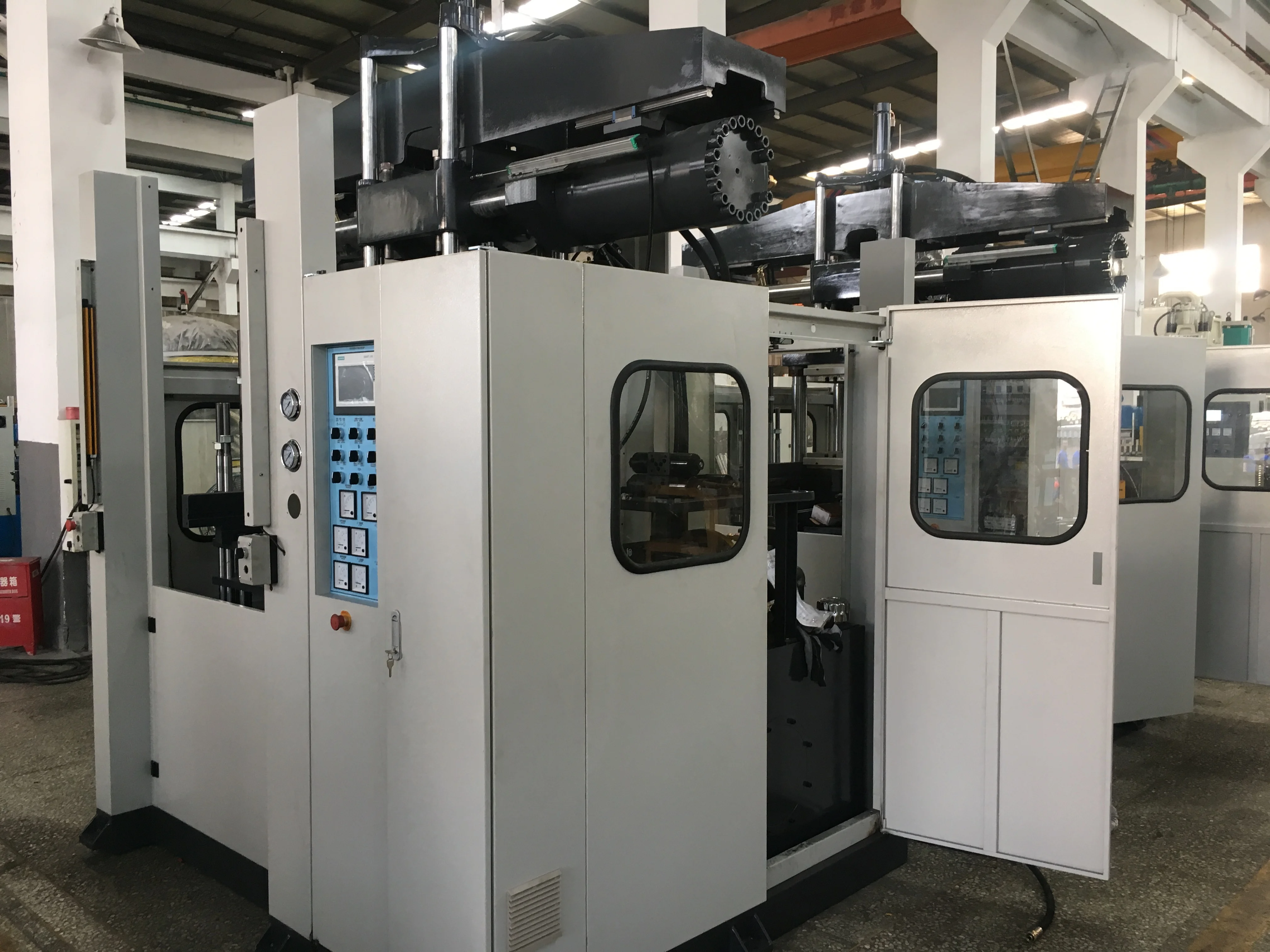 Автоматическая машина для литья под давлением резины силиконовой