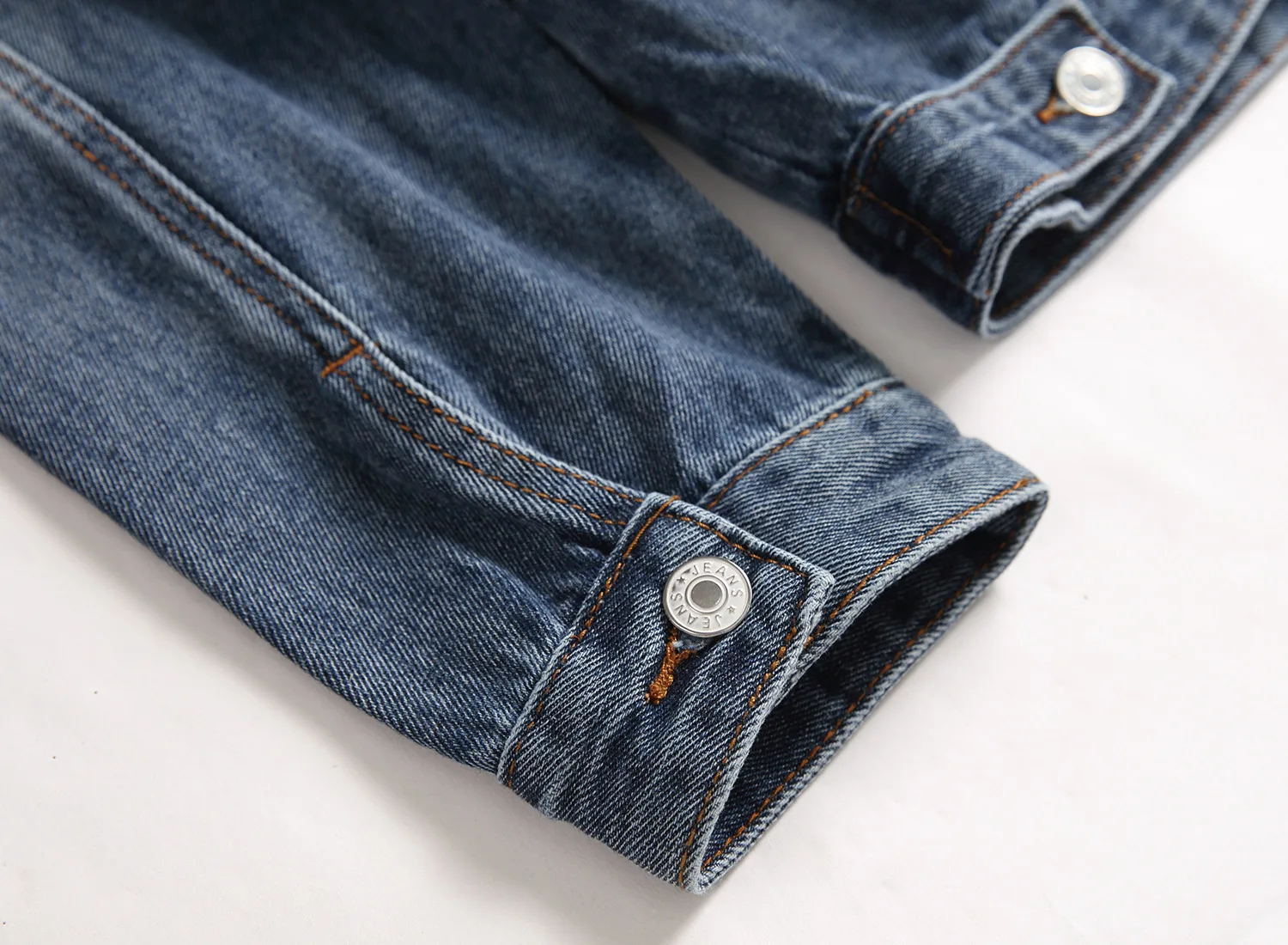 2022 autumn European and American ripped fashion teenager denim jacket personality denim jacket for man