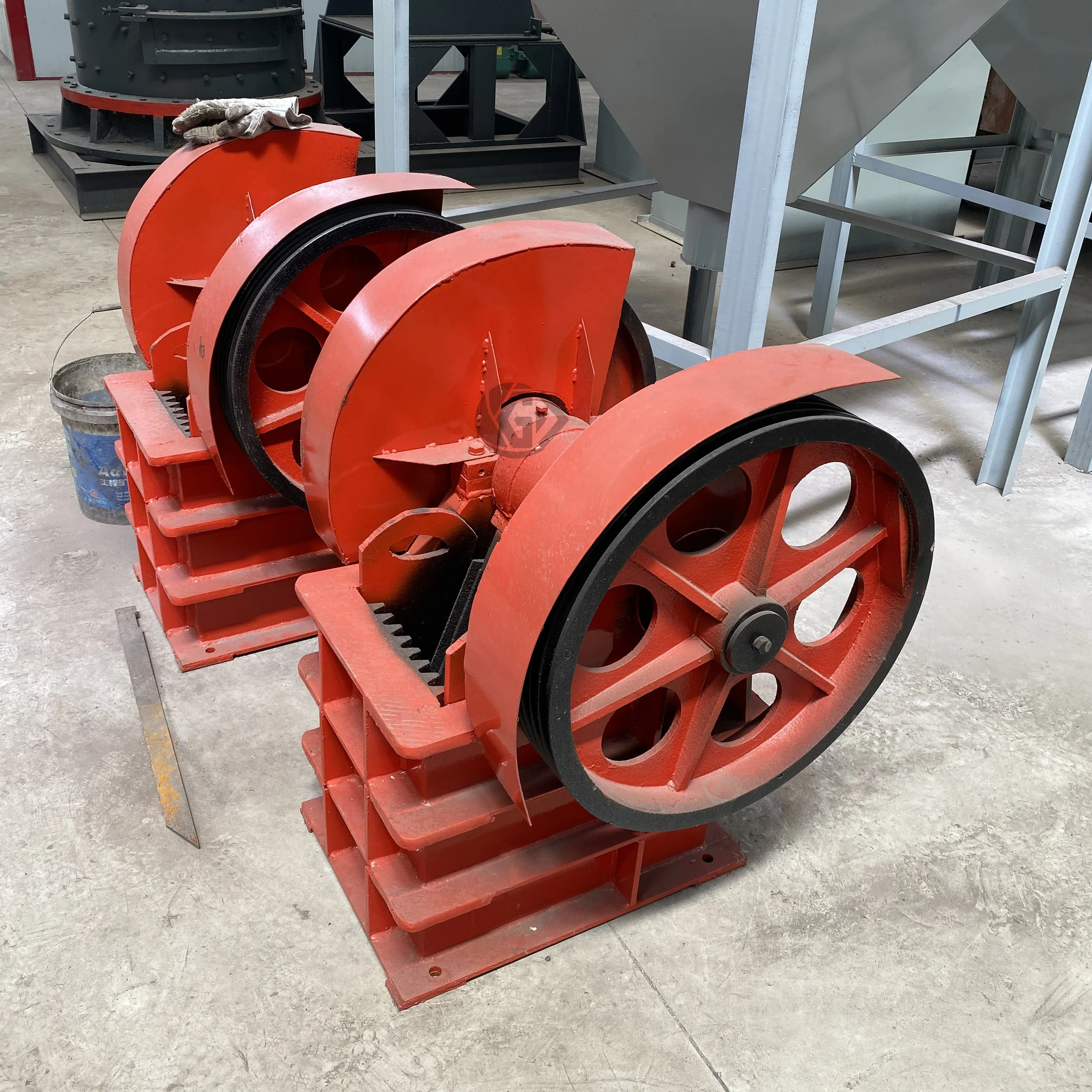 portable diesel jaw crusher with conveyor rock jaw crusher 50 tonne per hour jaw crusher stone 400*600